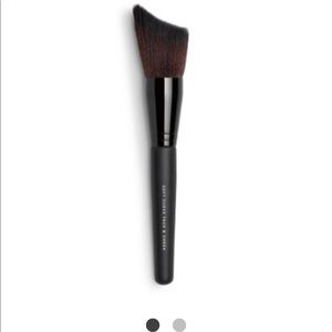 Bare Minerals make up brush